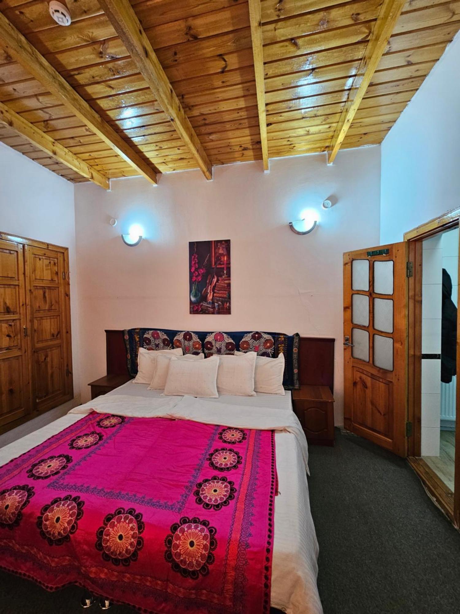 Sim-Sim Hostel & Backpackers Самарканд Стая снимка
