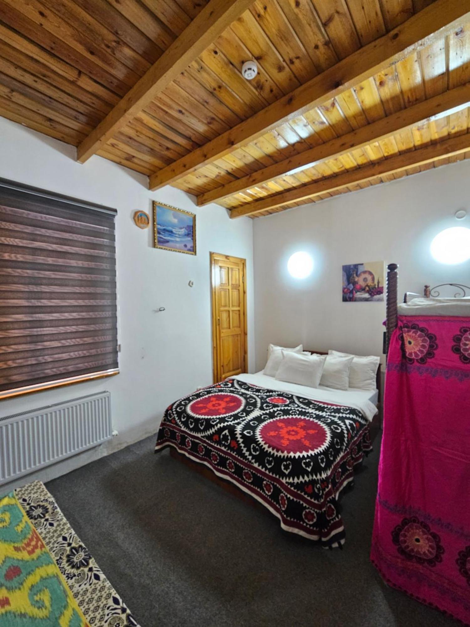 Sim-Sim Hostel & Backpackers Самарканд Стая снимка