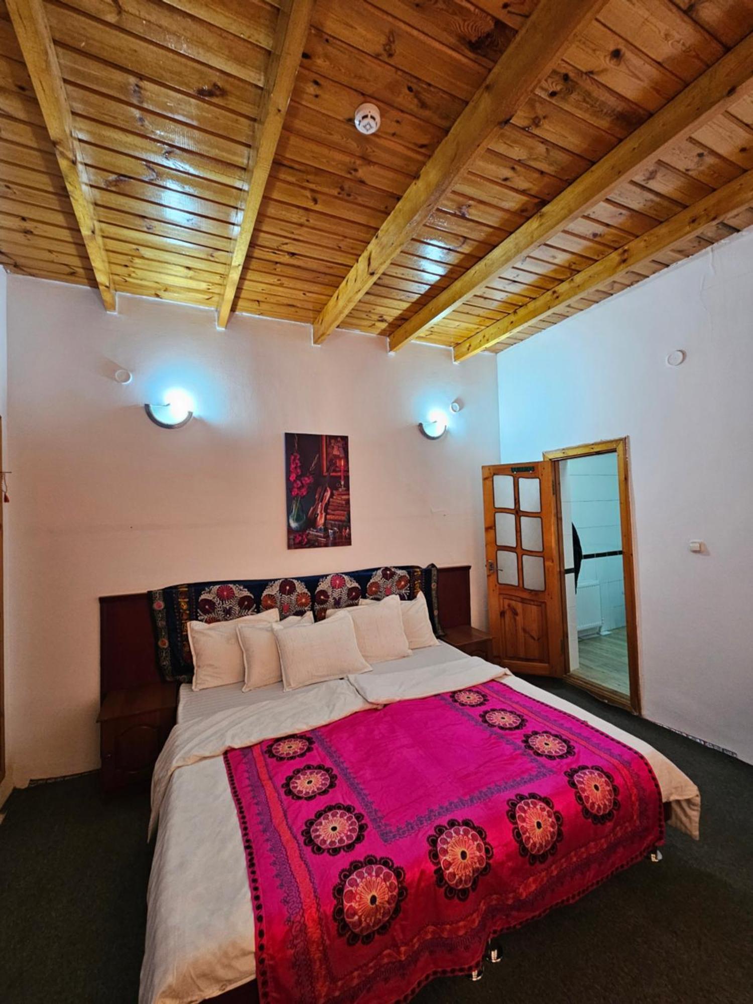 Sim-Sim Hostel & Backpackers Самарканд Стая снимка