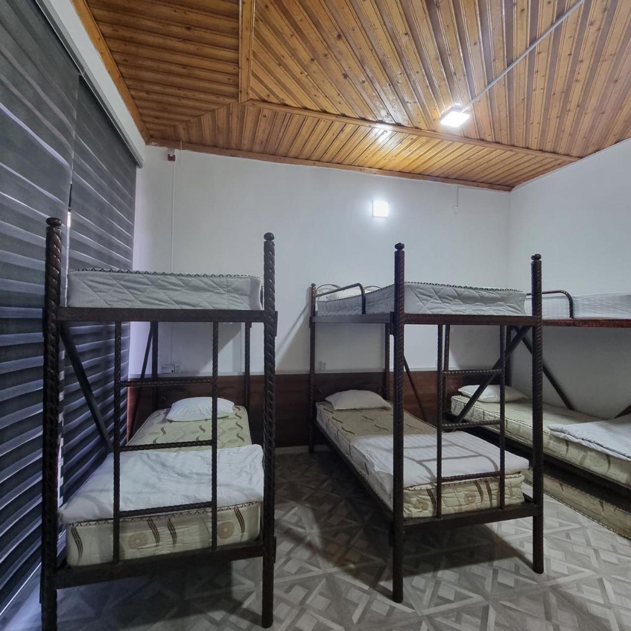 Sim-Sim Hostel & Backpackers Самарканд Екстериор снимка